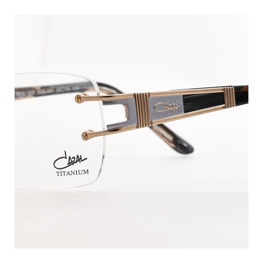 Cazal 1207 col.001  - 4