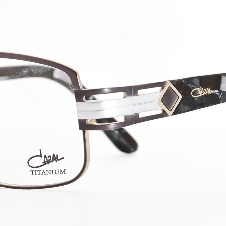 Cazal 1087 col.003  - 4