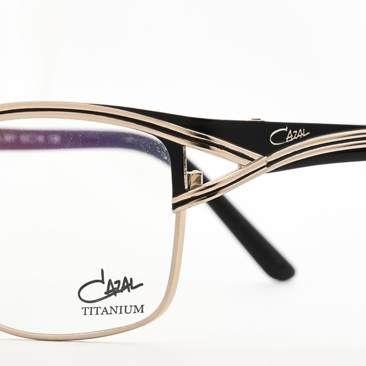 Cazal 4238 col.001  - 4