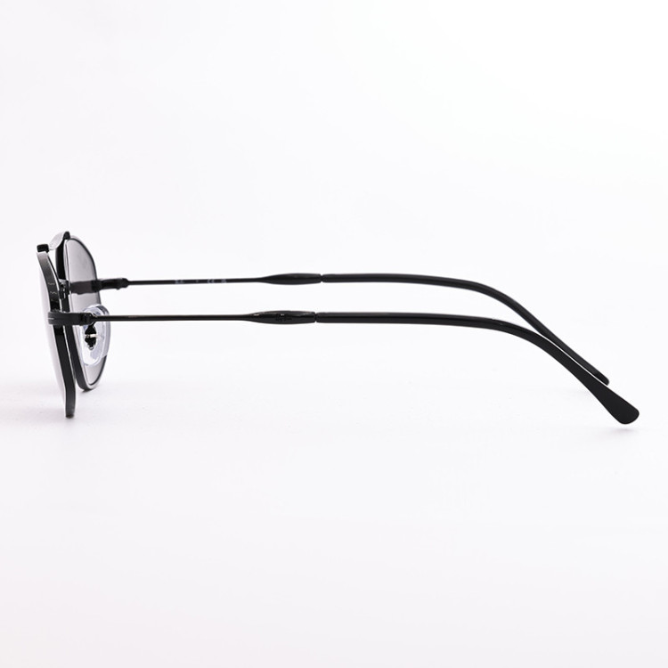 Ray-Ban RB 3719 002/B1  - 3