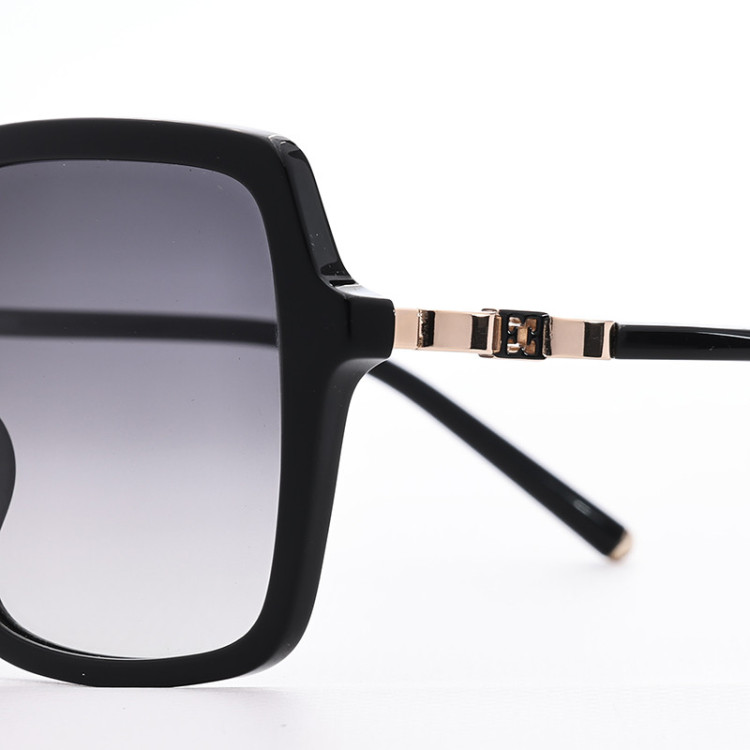 ESCADA SESD46 0700  - 4