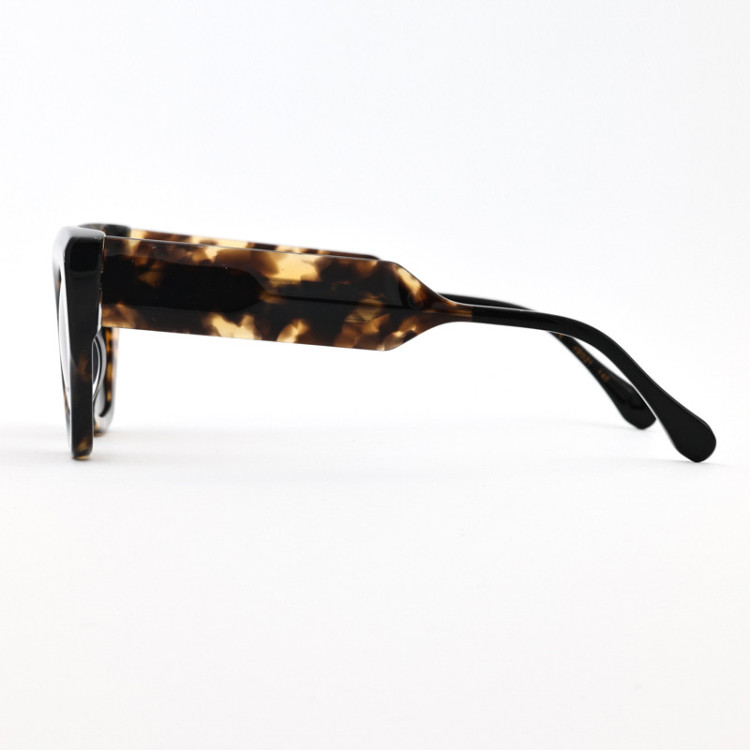 Visionario GRACE 02