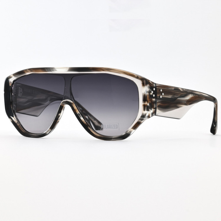 Visionario TILDA 01