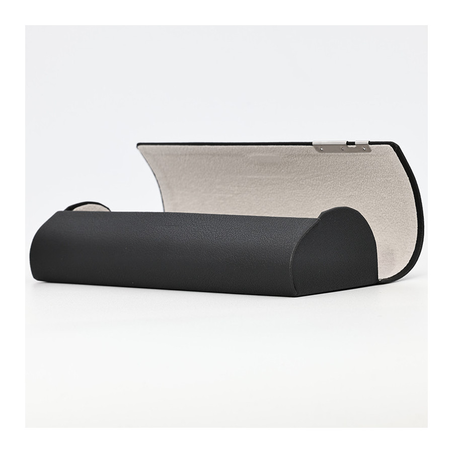 Case ST235 black