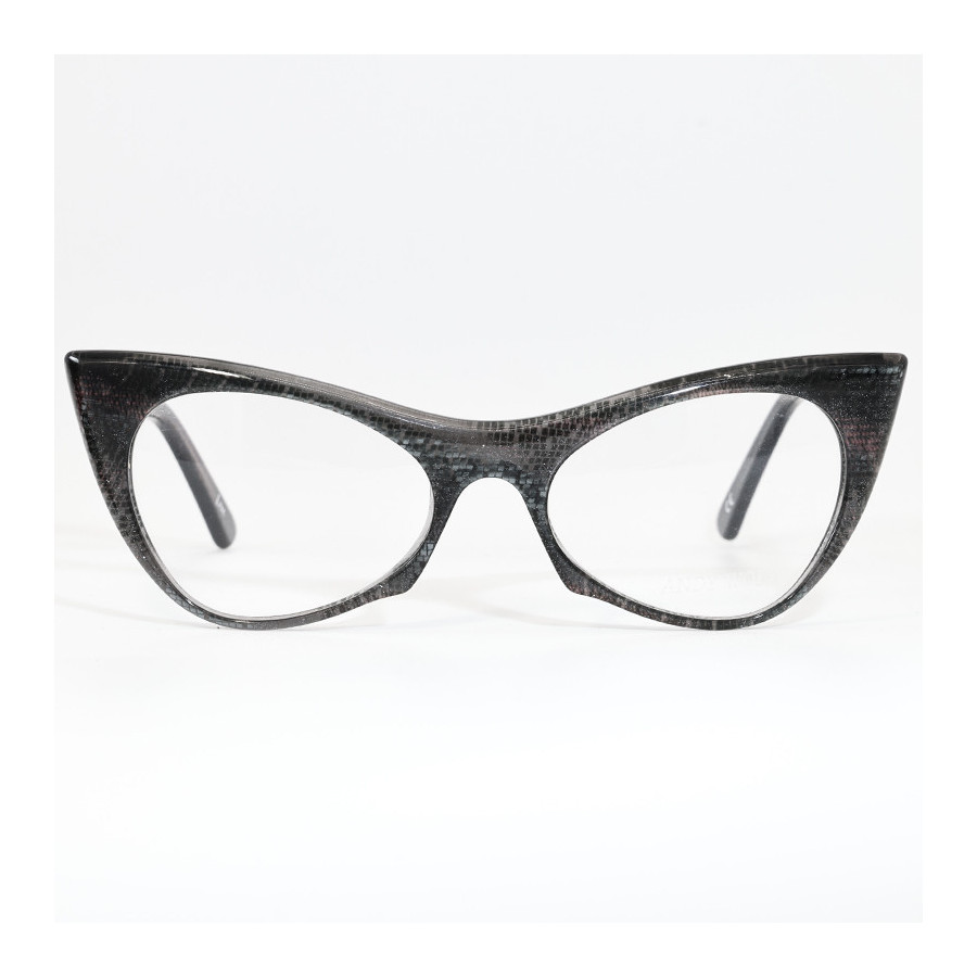 Andy Wolf 5028 col.u  - 2