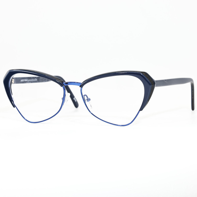 Andy Wolf 5047 col.h  - 1
