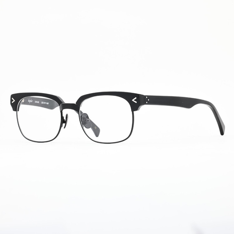 AM Eyewear Kepler O10-BL