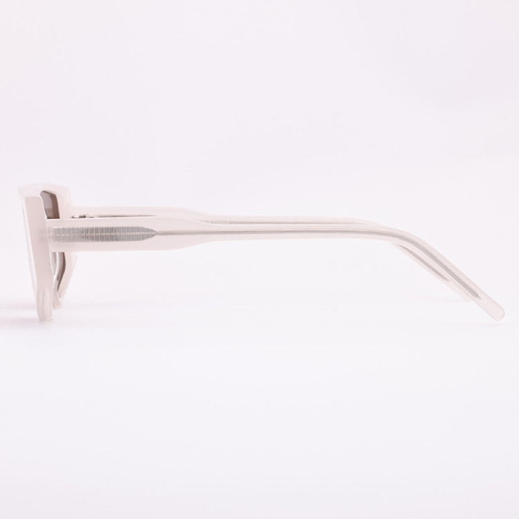La Vue MB 1038 C2