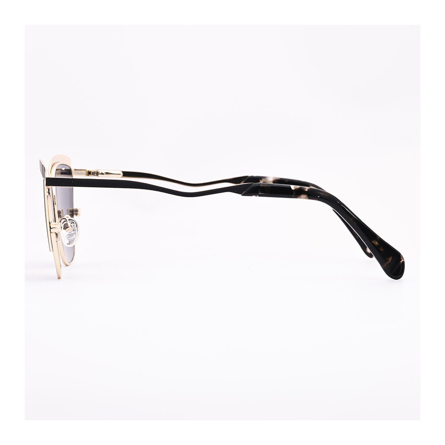 La Vue CH 8351 C1